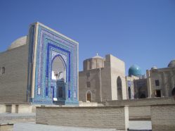 249-21 Samarkand Shahi Zinda Mausoleum Complex.jpg